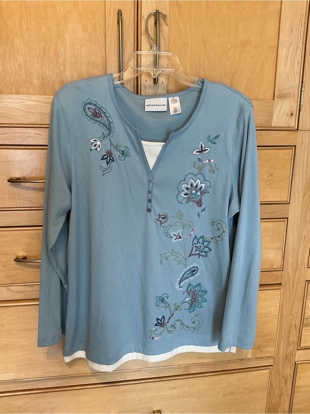Alfred Dunner Light Blue Long Sleeve Top M like new